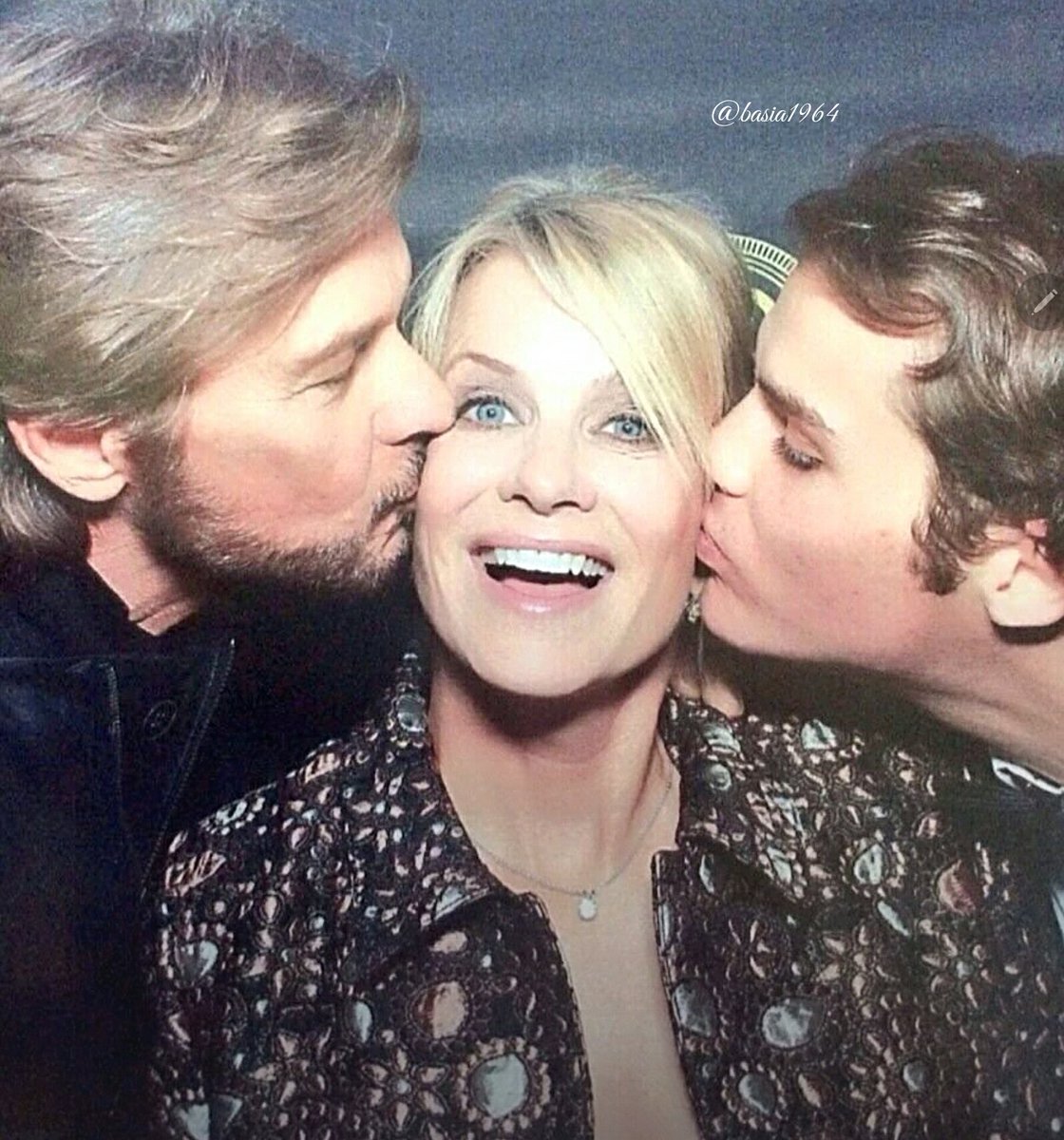 basia_barb's tweet photo. One of the Sweetest Photos❤
Lucky Men & Lucky Lady🥰🥰🥰
#PatchandKaylaForever #CelebratingDays #Sweetness #Days
@officialnichols @marybeth_evans1 #JamesLastovic https://t.co/UqL6oYnZ24