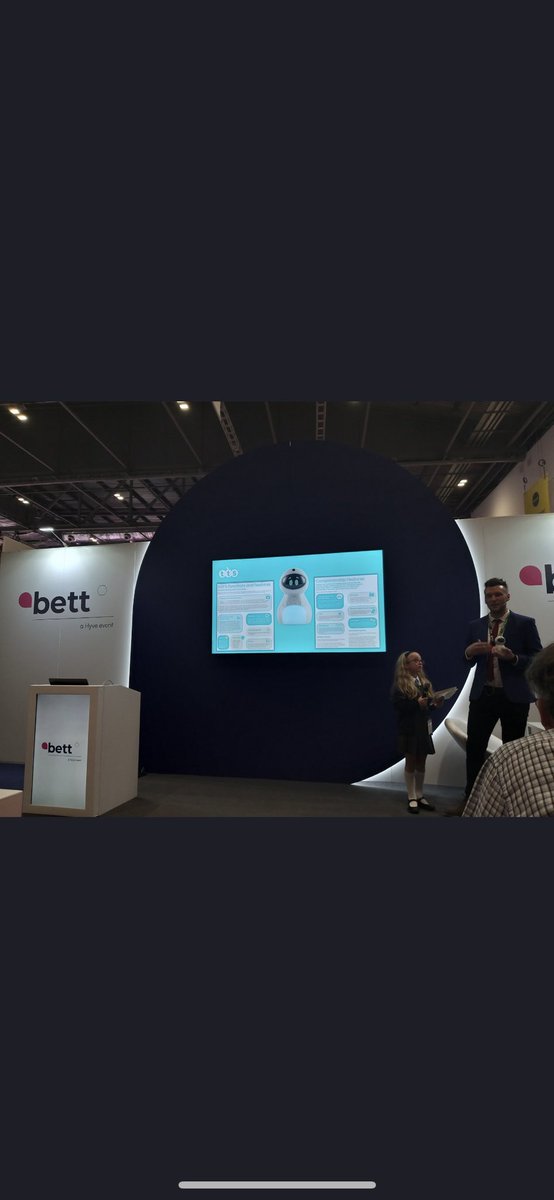 Wonderful first day at BETT2020. My proudest moment? Being able to co-present with one of the children in my class! @TTSResources @TTS_Int @tts #Bett2022