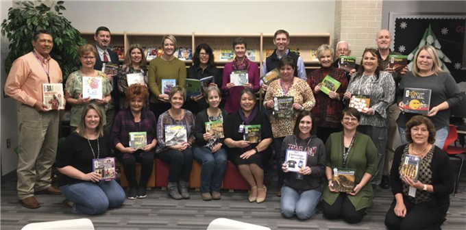 txumc's tweet photo. Reading Buddies will soon be back in session. The community-wide volunteer effort to help elementary students build their reading skills is organized by Dayton FUMC. Now, after a 2-year hiatus due to COVID, the program is relaunching at the end of March.

https://t.co/6BdjAvHDY6 https://t.co/UecRqeQ9EF