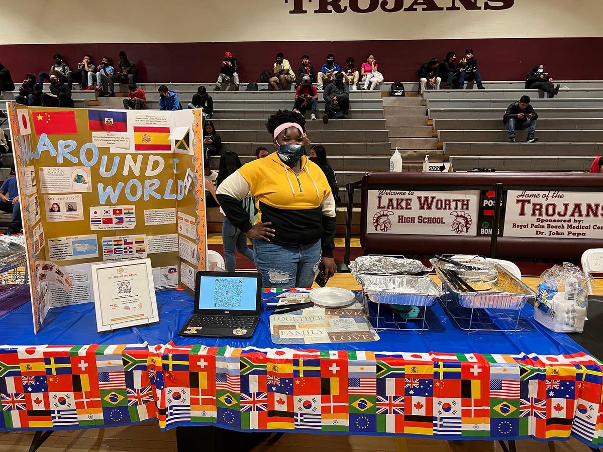 JAofPBTC's tweet photo. On 3/11, our @3DEschools Juniors at @LWCHSTrojans showcased their Year Long Entrepreneurship Projects! They “sold” food, jewelry, and more for their businesses to learn about entrepreneurship, economics, and elevator pitches. #3DE #MarketDay #Entrepreneurs #Entrepreneurship https://t.co/oeiFPQOHRB