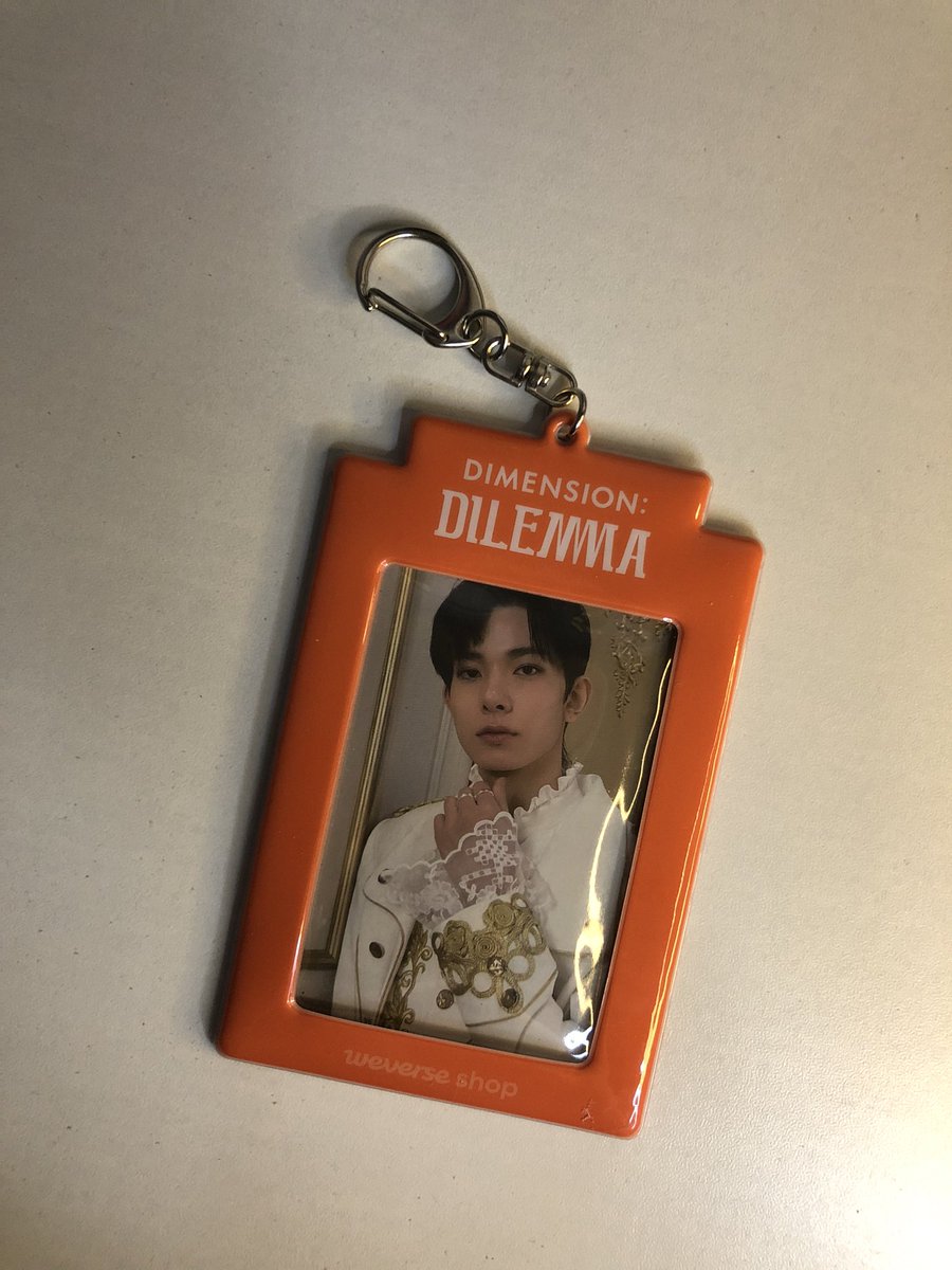 nonstop_bambi's tweet photo. Thank you @heekify for the smooth transaction, nauwian nanaman ako ni hee 🥰  Super love ko yung freebie thank you so muchhh!! 🤍 Sana avail pa hee selca pag may bugdet na uli me 😩🤞🏻 #hkfyproofs https://t.co/WCYNEMhlaD