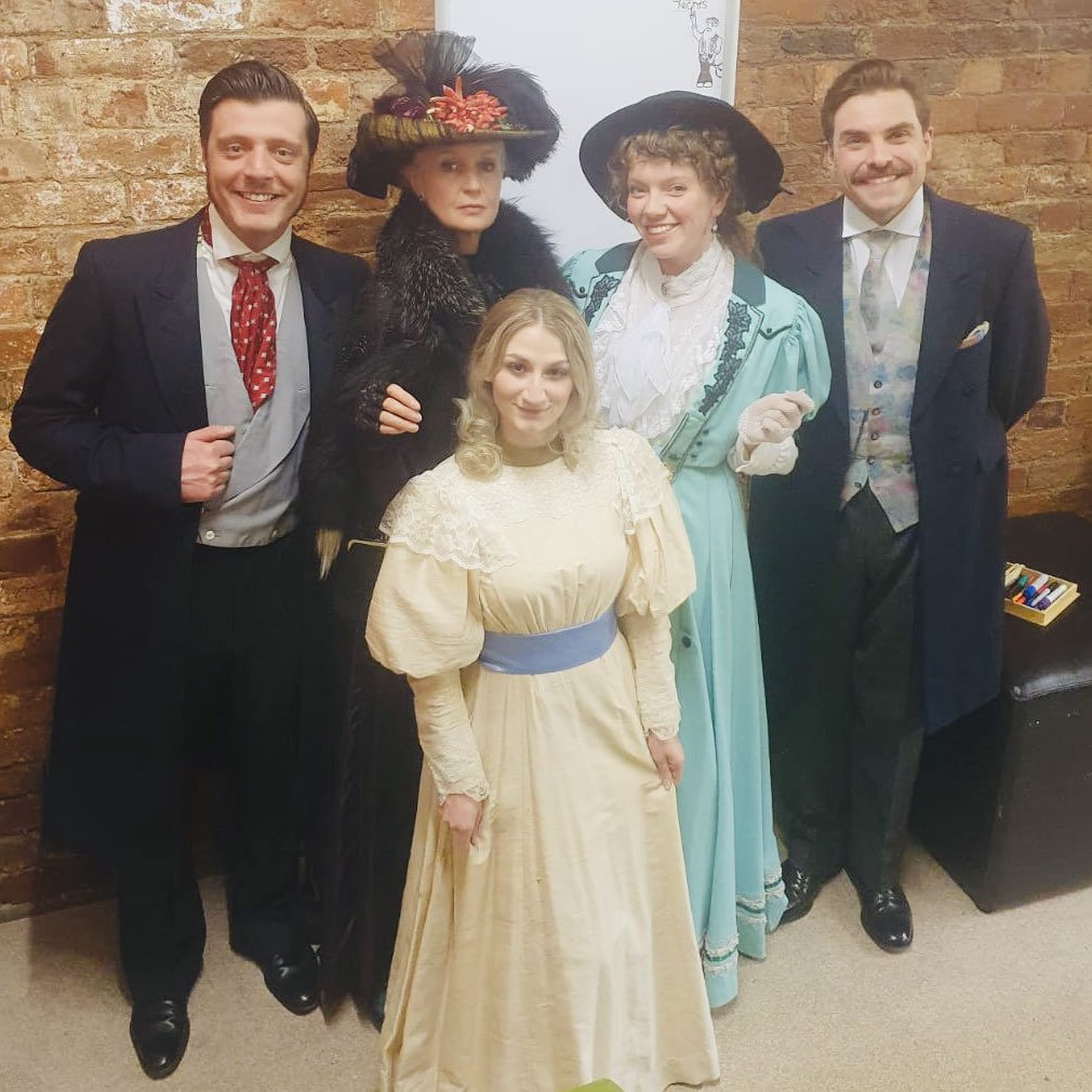 A truly delightful adaptation of Wilde’s famous comic masterpiece at the theatre tonight. Our audience of all ages loved it, avidly captivated throughout. 

#WeSupportNTR