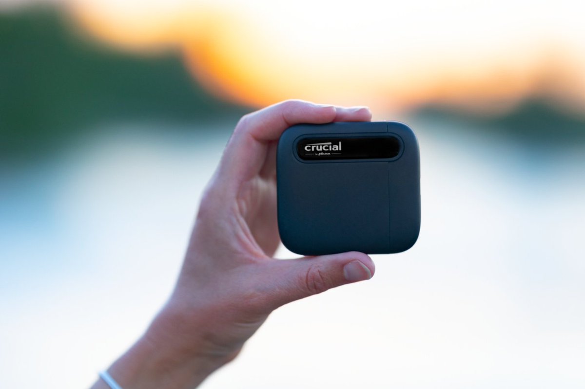 CrucialMemory's tweet image. The last person to reply X6 before we say "STOP" wins a 2TB X6 portable SSD! 1...2...3...GO! 

#crucialmemory #ssd #storage
