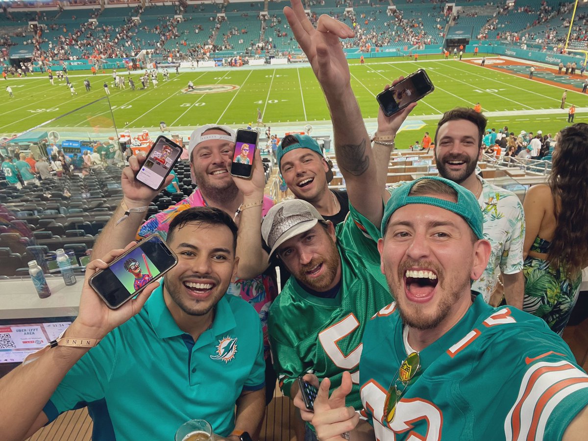 metafansnft's tweet photo. Definitely not a bad day to be a @MiamiDolphins fan😎 doesn’t hurt to be a holder in our collection as well. 
We currently have 1 of the most exclusive suites at @HardRockStadium &amp; it’s open to our members through giveaways!
@cheetah @RMos_8Ball @D1__JW @Tua 
We’re ready 4 it!🐬 https://t.co/Am0RIdoMp0
