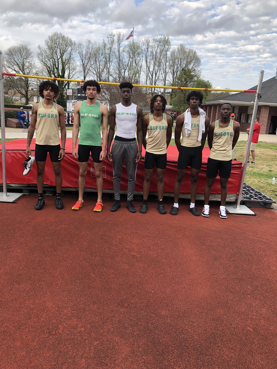 Wolf Nation we are now introducing the Buford jump Boys <a href="/Camkell04/">Cameron Kelly</a> <a href="/WansleyBrennan/">Brennan Wansley</a> <a href="/Alahn04/">A’lahn Sumler</a> <a href="/edwardhunter/">Edward Hunter</a> @nathanieltuyi <a href="/isntjaylon/">jaylon taylor</a> #MidAir #Landing