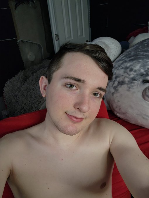 Hey guys I'm now live on chaturbate xtylercam69 https://t.co/UNVEtWi3Ik<a href="/tag/gay"class="tags"><span>#gay</span></a><a href="/tag/onlyfans"class="tags"><span>#onlyfans</span></a>