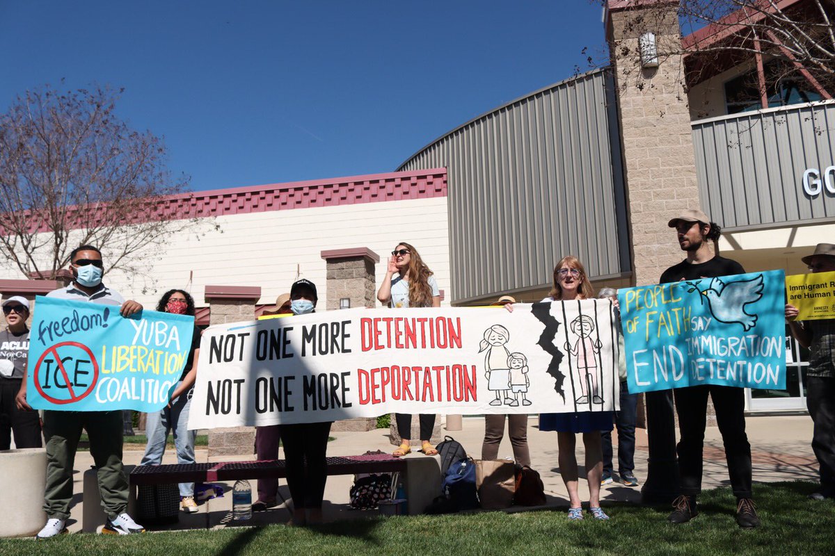 CCIJustice's tweet photo. Yesterday we went all the way to Yuba County to let the Board of Supervisors know we’re holding them accountable for maintaining a multimillion dollar contract with ICE at the expense of our communities. We’re demanding: YUBA LIBERATION, CONTRACT TERMINATION 📣 https://t.co/kw3mEE2nxZ
