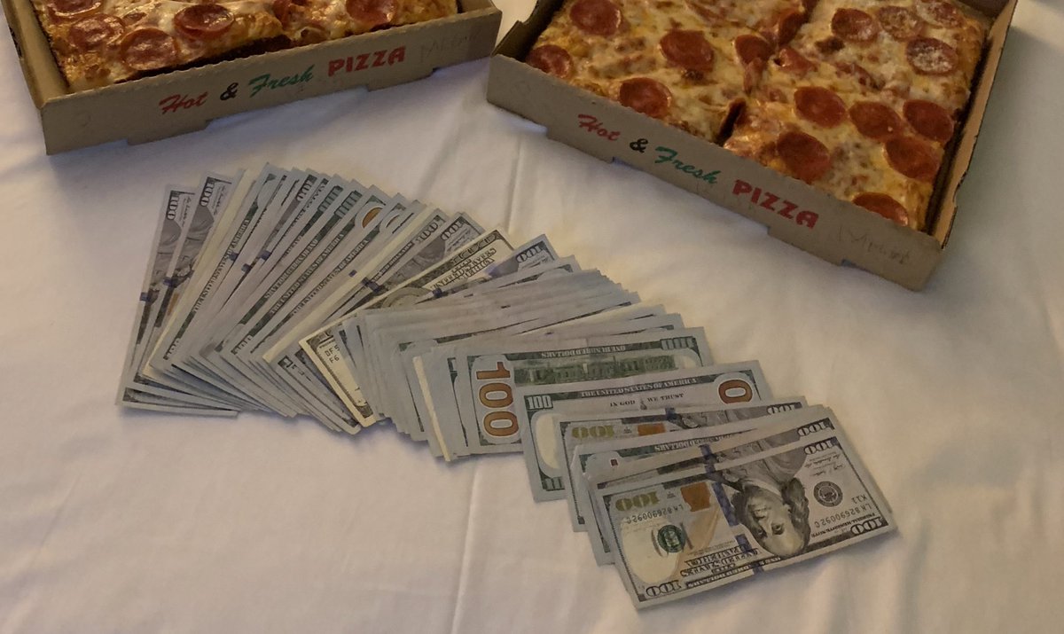 Mexico / USA ⚽️💨💨 

Si el partido queda 2-1, no importa quien gane. regalare $1500 pesos a 2 personas de las que le den like a este tweet!