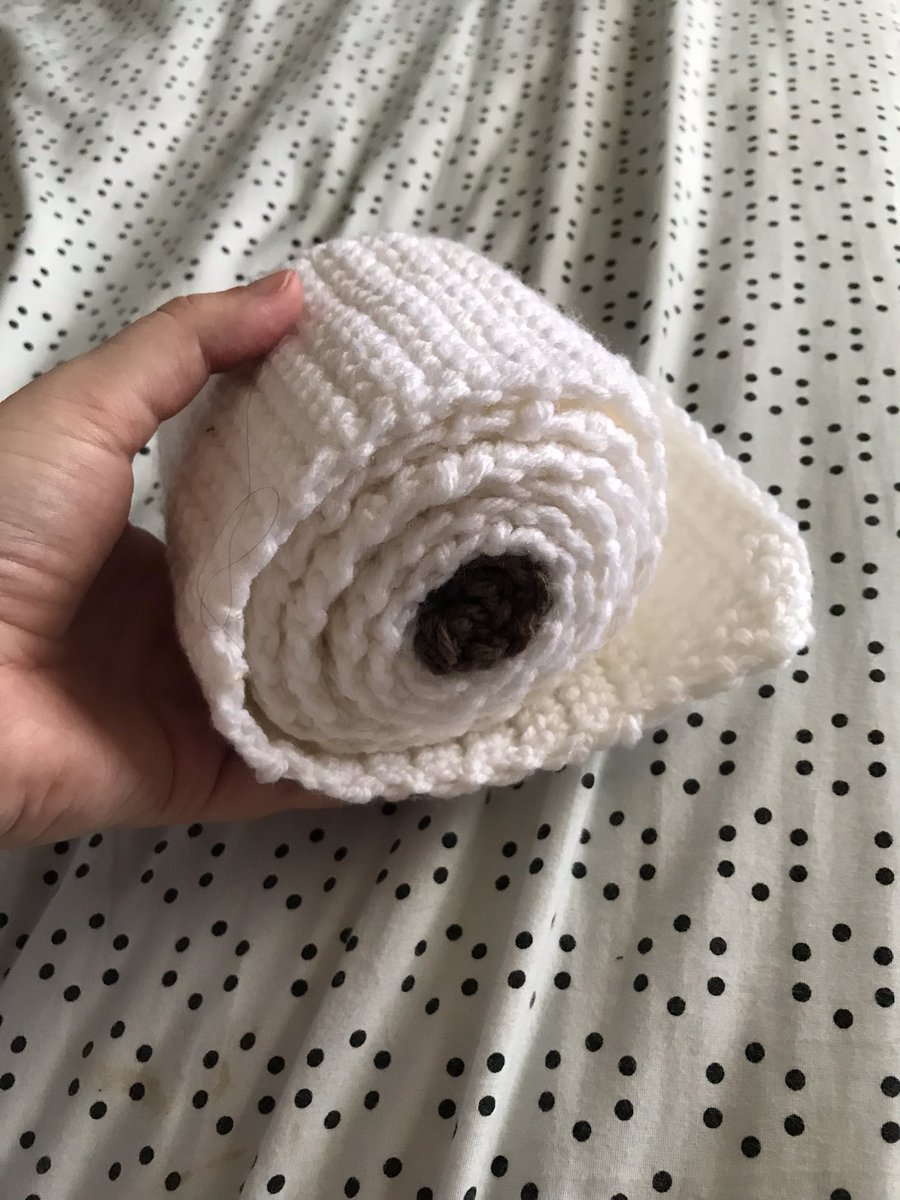 BLOSSOM4225's tweet photo. I borrowed TP from my neighbor last night so should I give him this TP my mom knitted? https://t.co/MV1xtwvsgQ