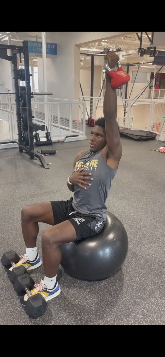 KeShonSingleton's tweet photo. 📈 #workhard #remainhumble #godsplan #trust #tmc #trans4orm @DaytonBurnett https://t.co/Cqmx6qkgo5