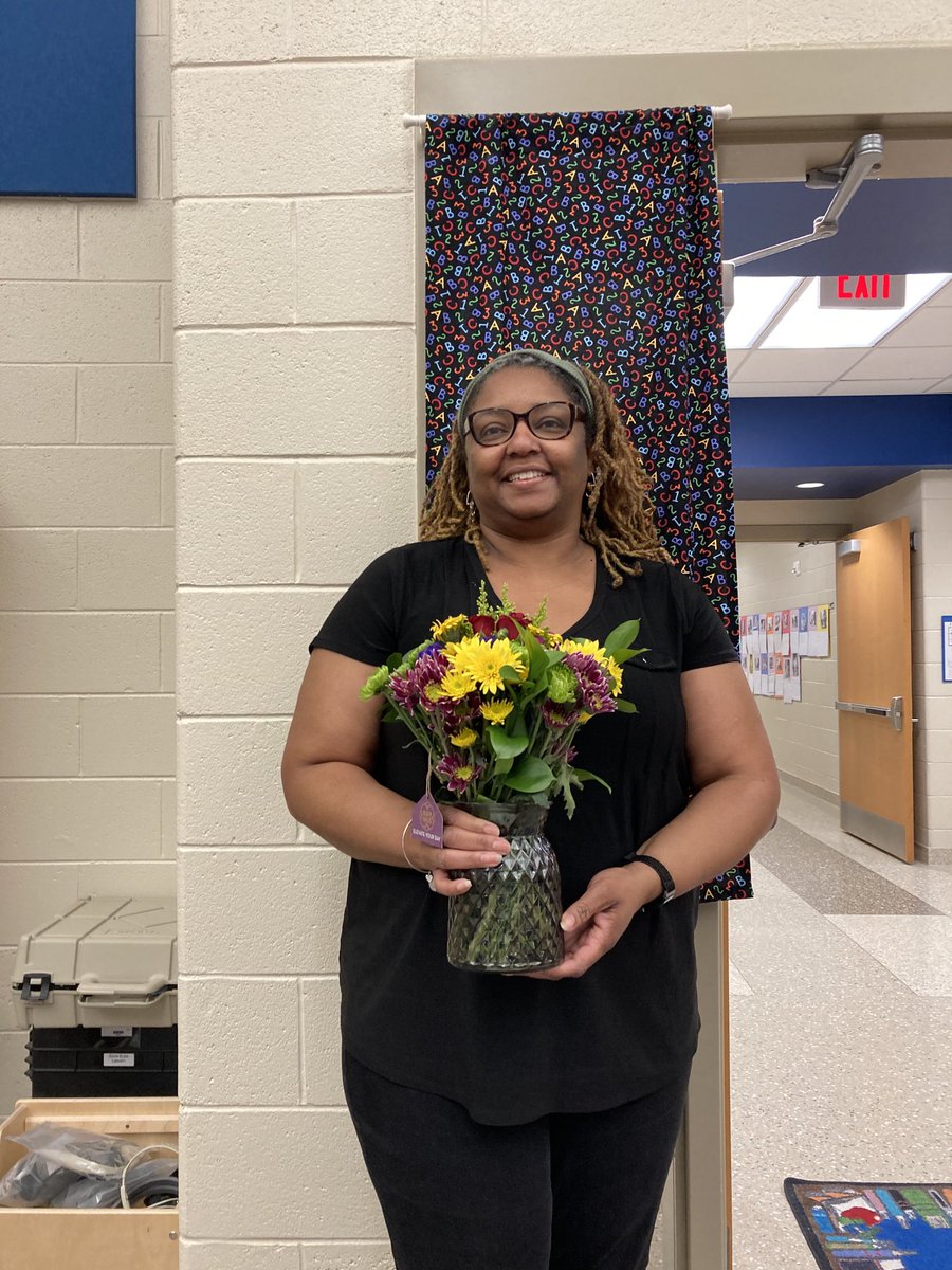 Enon_Elementary's tweet photo. Congratulations to Vicki Hill- our Enon Teacher of the year!! https://t.co/sRh3Wm7djF
