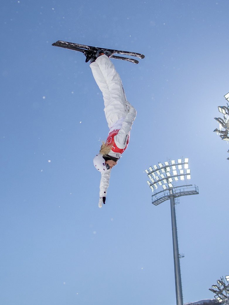 Danielle Scott tweet media