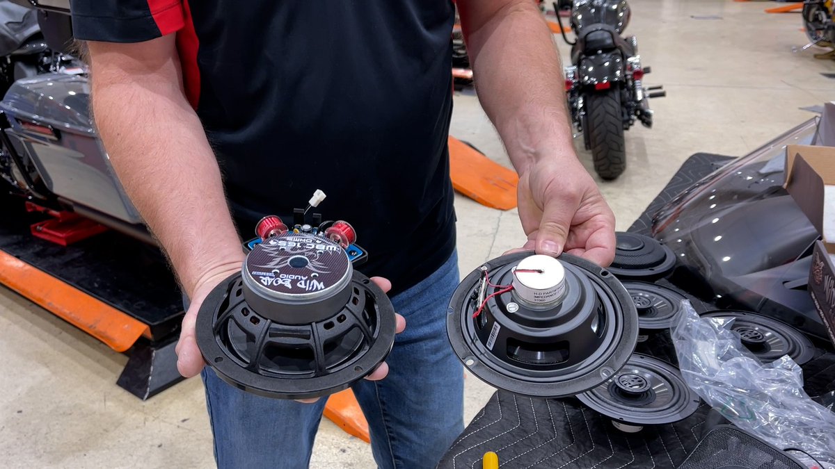 the_ornery_one's tweet photo. We got a little ornery with this system... they will be able to hear me all the way up in #canada now! We installed the Wild Boar Audio system by HOGTUNES in The Big Boar!
#stayornery #thebigboar #roadglide #roadglidelimited #wildboar #hogtunes #motorcycleaudio https://t.co/GPnsotQiJW