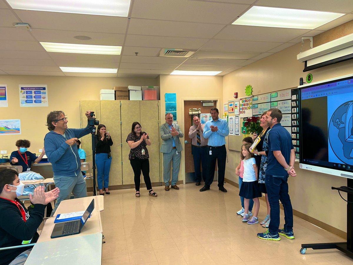 pcosme1908's tweet photo. Today was a special day.
A little #BTS into this week’s “Thank A Teacher”…so excited to see the official story!
@Beach__Teach & Sra. Ortiz are just 2 examples of the BEST of the BEST @palmspringsms~we’ve always known how awesome they are..now the rest of @pbcsd will know, too! https://t.co/QI1m8J1pw4