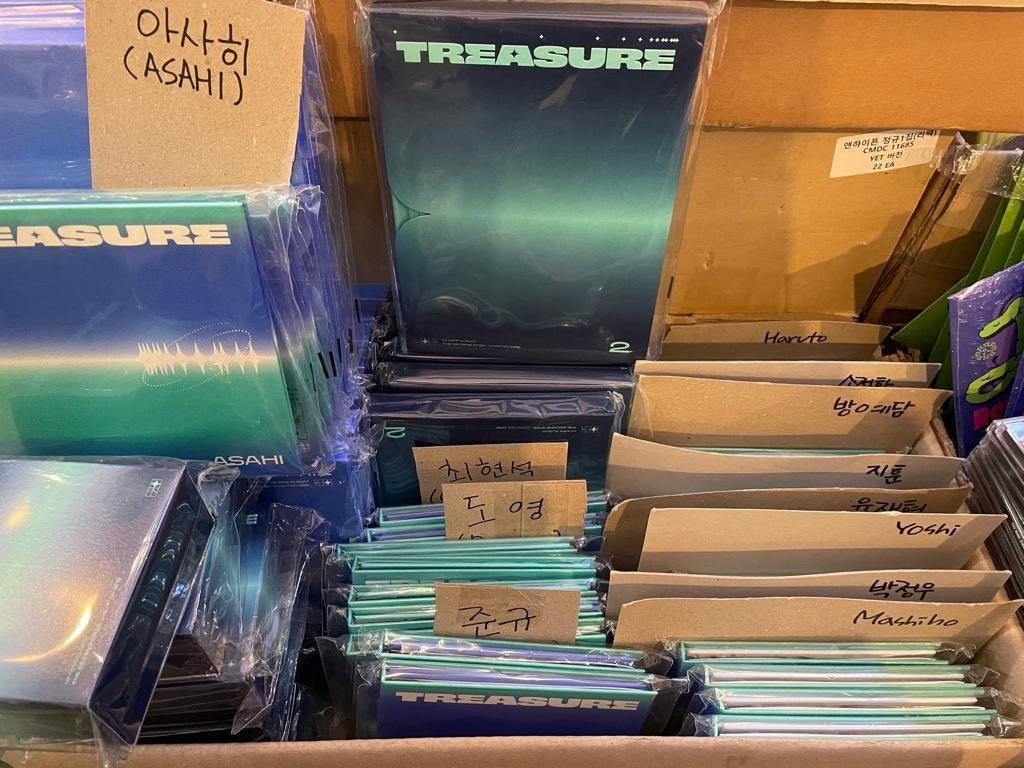 sowoozoo07's tweet photo. wts lfb | sealed TREASURE The second step - ch1
✓350php each
✓can choose member
✓no pob
✓DOP: 1-2 days after you order
✓normal eta https://t.co/dDvTaUEqUX