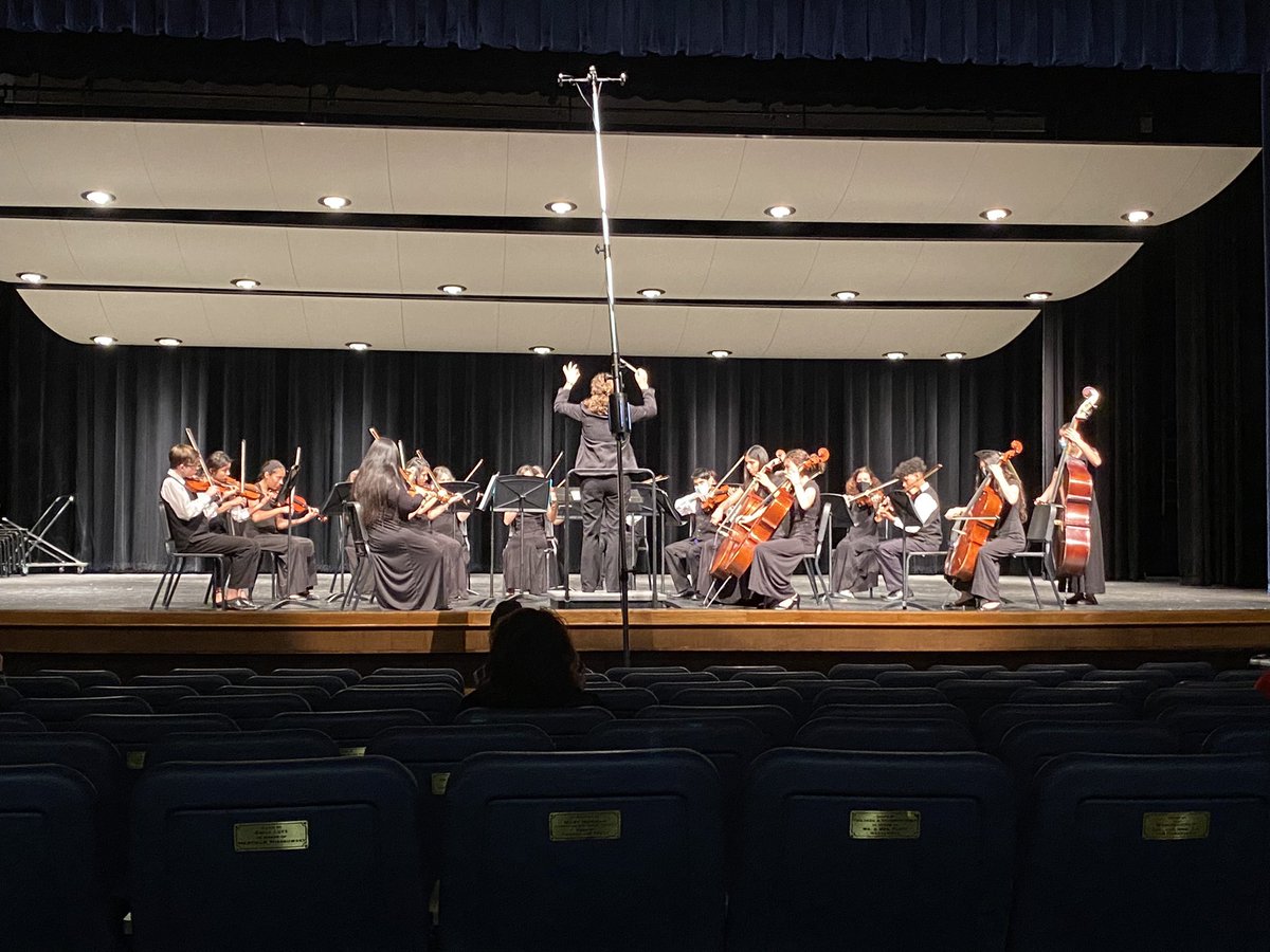 harrishawks's tweet photo. What an amazing day to be a Harris Hawk! Our varsity Orchestra sounded incredible today at their UIL competition. They earned straight “1’s” in both concert & sight reading portions of the competition!! Way to go Mrs. Turner & Varsity Orchestra! #HawksThatRock
#RootEdHarris https://t.co/pNopnkw3i3