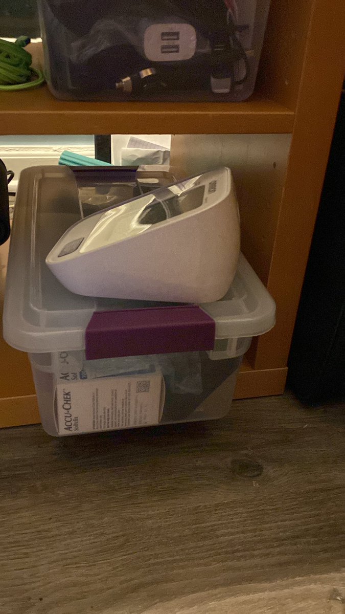 nextwavet2d's tweet image. A3a: Lancets (bonus shot of BP monitor) #dsma