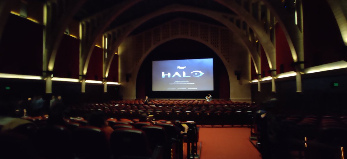 ChristianeElin's tweet photo. I'm covering the #halotheseries for @scifivision. Tonight is the premiere in Hollywood. @HaloTheSeries @paramountplus https://t.co/8XRdBUBfaX