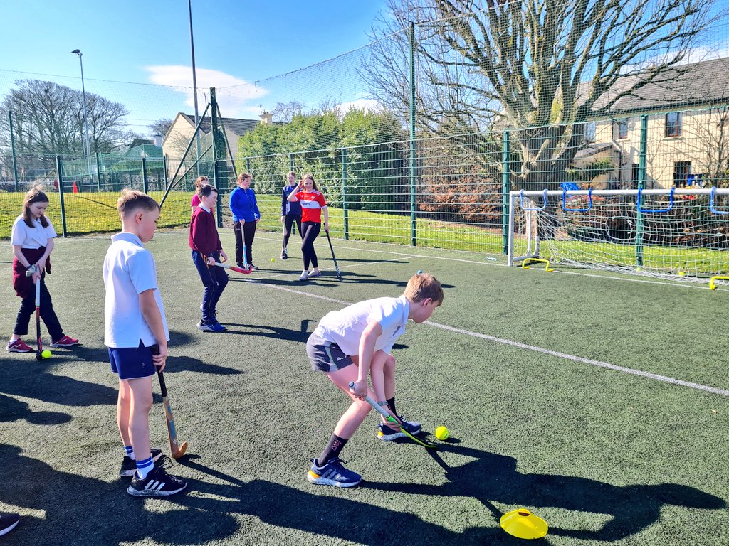 RangMsharrison's tweet photo. What a beautiful day for our hockey session @kinvarans  today. 
Thanks again to the wonderful TY students from Seamount for coaching us 🏑😎☀️@connachthockey https://t.co/5y2KVoFlXw