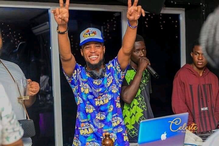 DjZadd's tweet photo. Crazy nights make the best memories https://t.co/N9mpslPfnz