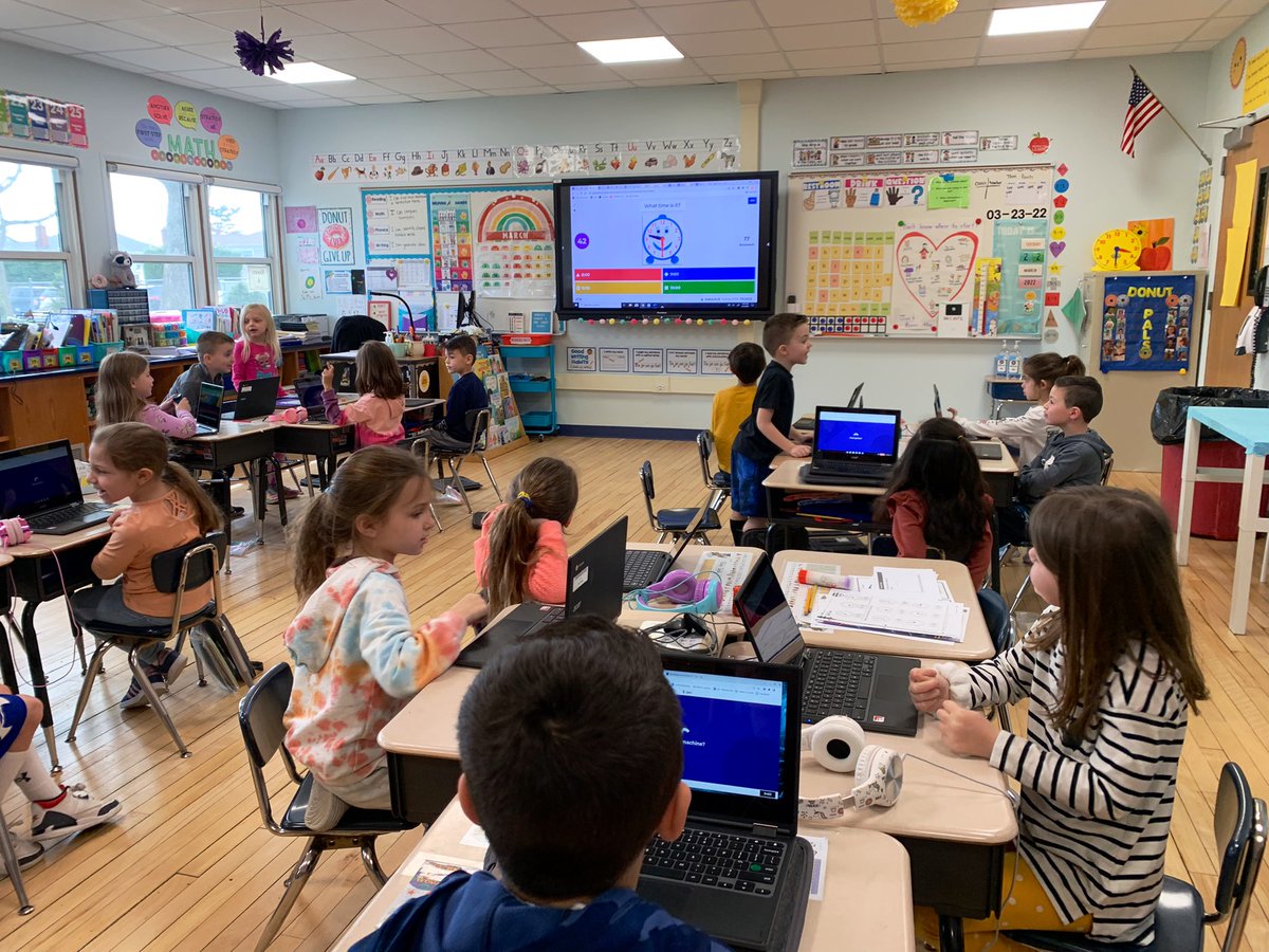 Our class practiced their time telling skills with a <a href="/Kahoot/">Kahoot!</a> review game today! We crossed our fingers for good luck and cheered each other on! 🌟⏰What a fun day to be a mathematician! #interactivelearning