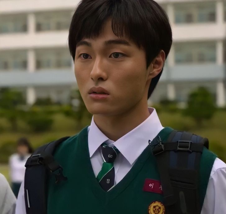 parkjunheeyk's tweet image. bf