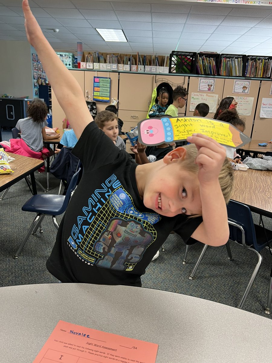 Katie_Ornelas's tweet photo. This Super Improver is never afraid to celebrate himself! If everyone was as proud as this kiddo, the world would be a super happy place! #WBT #superimprover #invinciblegrit #selflesscourage @KleinISD @KuehnleKISD https://t.co/ArQgULUwtK
