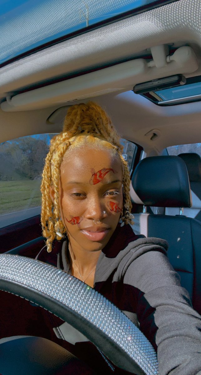 DeyonceDesireee's tweet photo. You see me 🥰

Hair: Lela Singleton Loc Goat! 
Color:ME 
4Months🧡 https://t.co/aJXFuWZ4wl