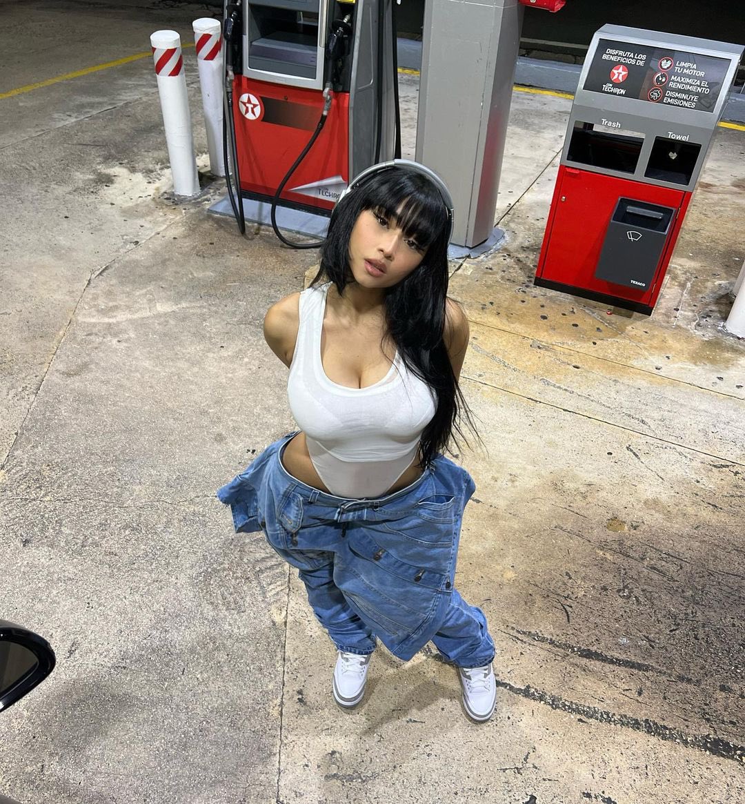 palomamamicl's tweet photo. I fly girl pop up and I fly girl dip https://t.co/K5m4X79aEX