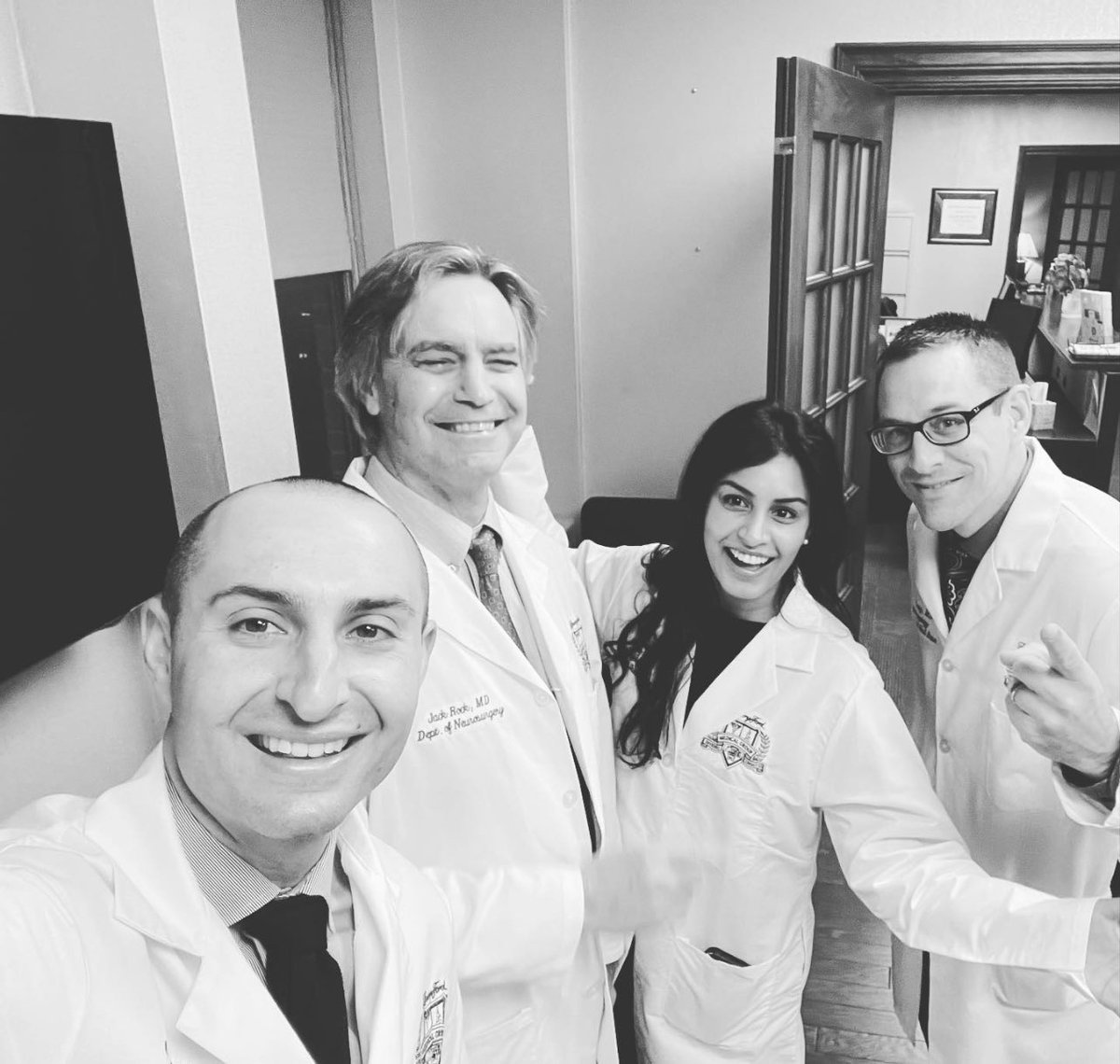 Amrita Ray tweet media