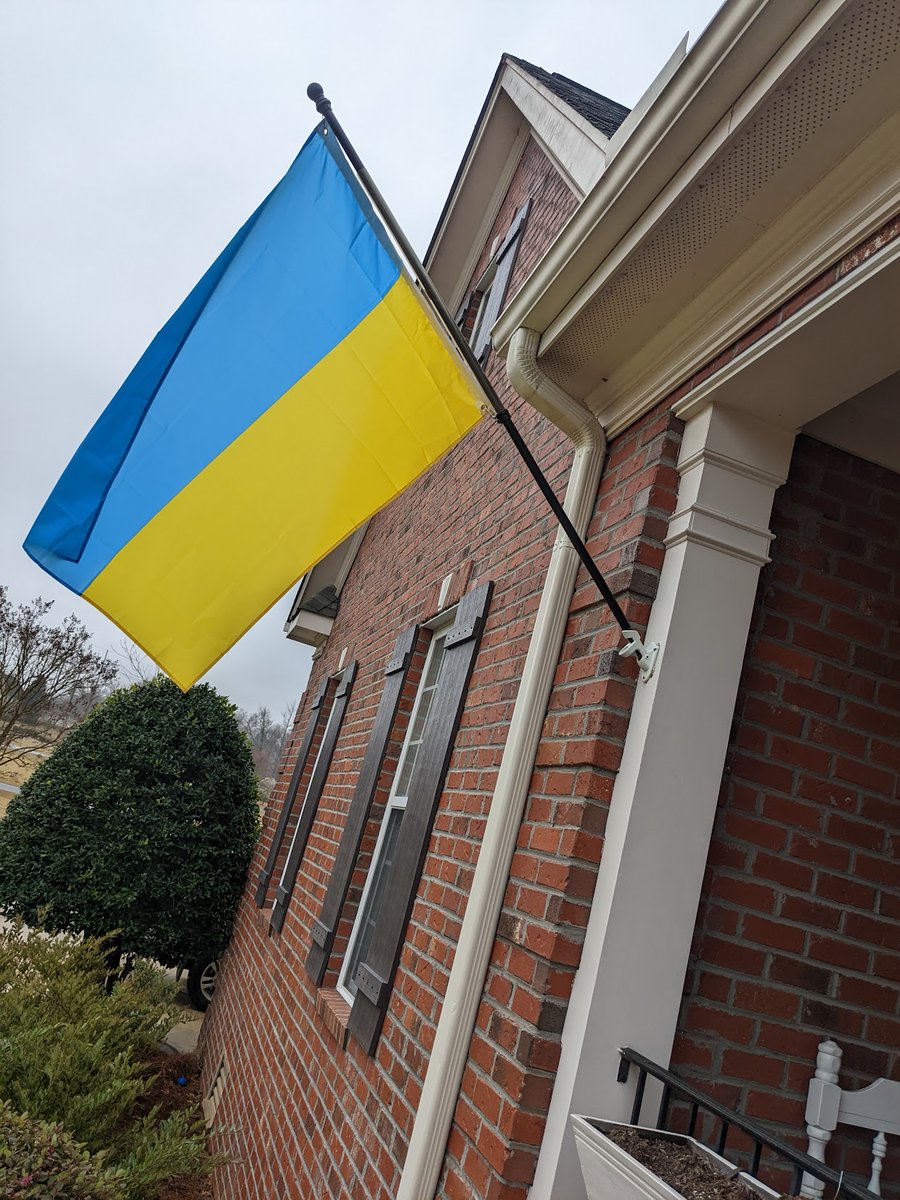 ryanbutcher's tweet photo. @ZelenskyyUa you, and the people of Ukraine - inspire the world, our country, and all the way down to our doorstep in North Carolina. @Ukraine https://t.co/A1Kmakaxyv