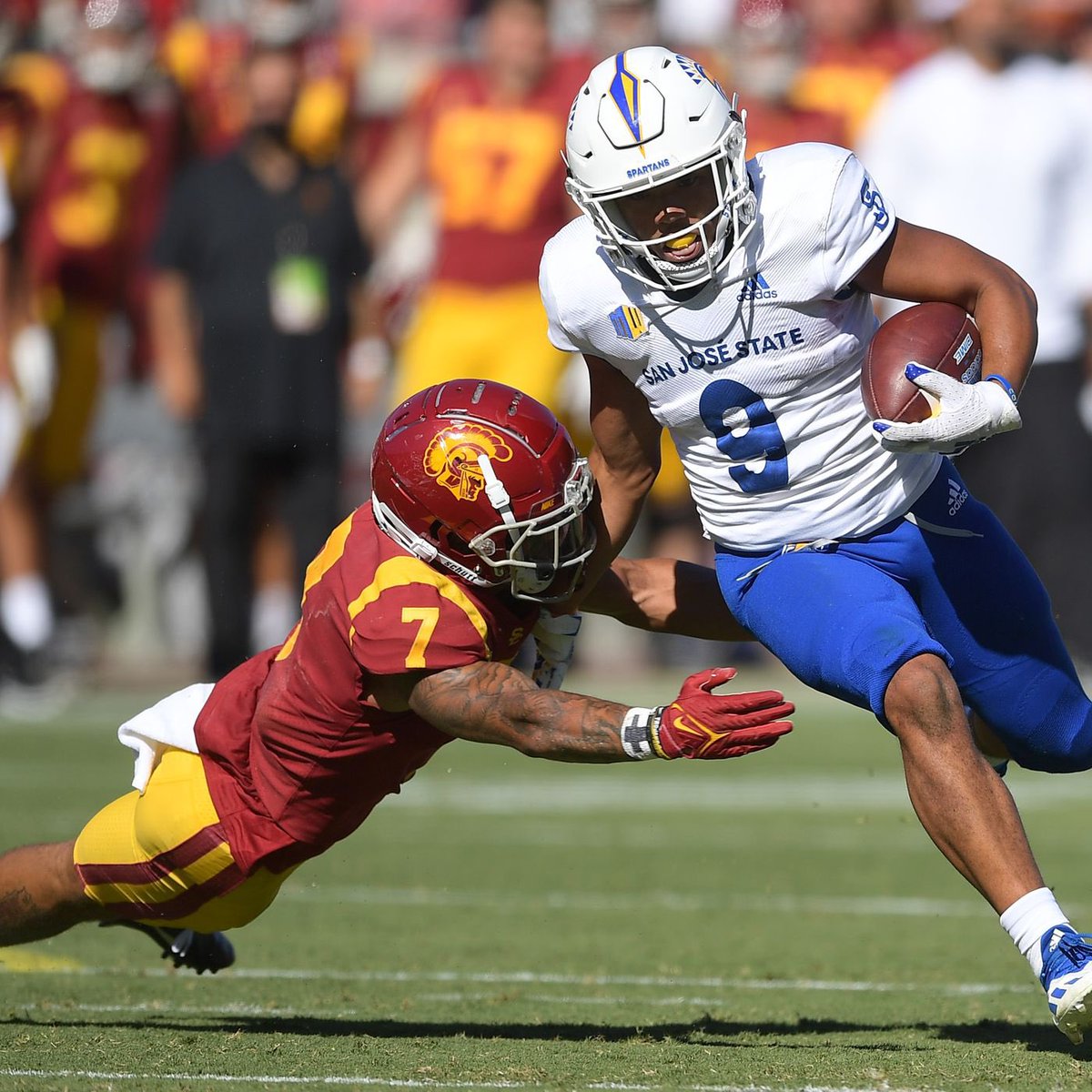 I am more than blessed to receive my first Division 1 offer from @TheNewEScott and <a href="/SanJoseStateFB/">San José State Football</a> .<a href="/adamgorney/">Adam Gorney</a>,<a href="/TimVerghese/">Tim Verghese</a>,<a href="/MikeRoach247/">Mike Roach</a>,<a href="/TFLrecruiting/">Texas Football Life Recruiting</a>,<a href="/CoachTroop3/">elite_Threatz</a>,@SWiltfong247,<a href="/GPowersScout/">Greg Powers 🏟️</a>,<a href="/BrandonHuffman/">Brandon Huffman</a>,@MrTRAGIKK,<a href="/DHill39/">Coach David HILL</a> #SpartanUp ,#ClimbTheMountain