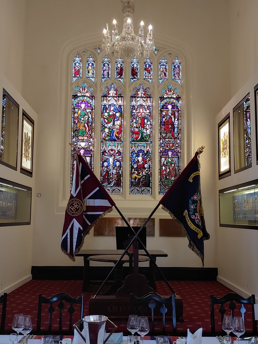 GlennKarpel's tweet photo. Excellent first meeting of the Gourmet lodge 10008 at the RMA Sandhurst. Wonderful setting and excellent company and festive board. @BerksPGL @WorvellMichelle https://t.co/lONbTTjvIx