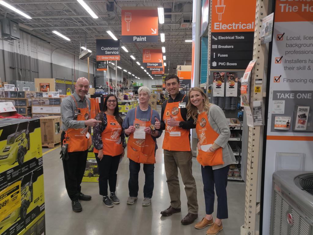 Some great recognition for two top notch New Associate Coaches! Thank you for all you do!
#thecello