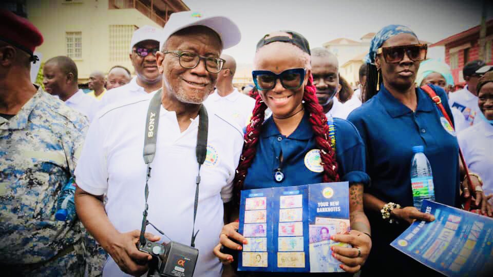 iam_FantaceeWiz's tweet photo. New Money Same Value “Ambassador” Bank Of Sierra Leone, can’t wait to share the song we did with you all. This was a fun filled rally with the Bank Governor and his team. #NewMoneySameValue #BankOfSierraLeone #SaloneTwitter 

🧘🏽‍♀️📿🧿

#thatgirlfromkabala

#badenya https://t.co/FLGgfETXeC