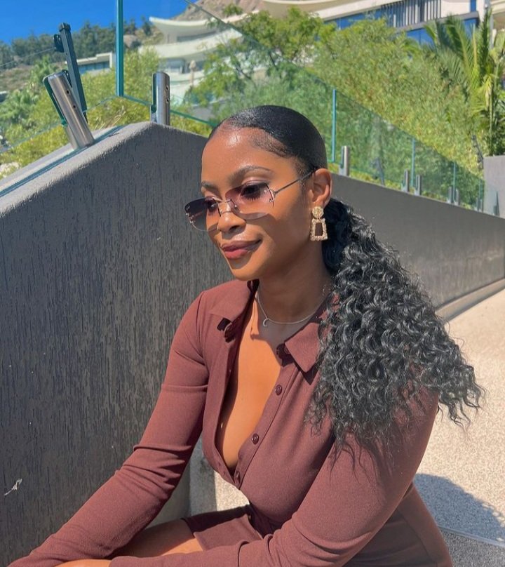 Lols157's tweet photo. Wena my baby, you are phenomenal ❤ they can't get over you babe..stay shinning and don't allow man to bully you...if a man makes you uncomfortable, call him out..

NALEDI MOGADIME 
#NalediMogadime 
#BBMZANSI https://t.co/UIerVK8imY