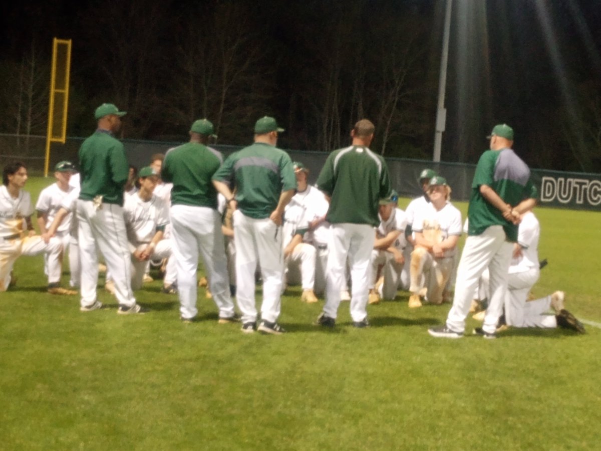 <a href="/ForkBaseball/">Dutch Fork Baseball</a> 15, <a href="/WKHSBaseball/">White Knoll Baseball</a> 0 (Final - 4 innings). Blake Martin - 2-3, 3 RBI (2 home runs), Landon Kahl -1-2, 3 RBI, Qwinton Bennett - 3-4, 3 RBI (2-run HR), Clark Hubbard 2-3, 3 RBI &amp; Zach West - 2-2, 3 runs for Silver Foxes. WP - <a href="/KevinSamonsky/">Kevin Samonsky</a> - 5 Ks; 2-3 with an RBI.