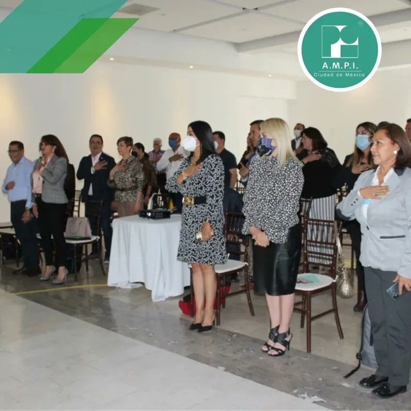 ampicdmx's tweet photo. Se reúnen los Presidentes de las diferentes Secciones del país en el marco del Simposium de Centros Históricos en Guanajuato.
Asiste la Lic. @laurazg_AMPI Presidenta de #AMPIcdmx en compañía de los Consejeros Nacionales Yazmín Robledo y Felipe Cuevas, miembros de la Sección. https://t.co/O8xKW1OIxH