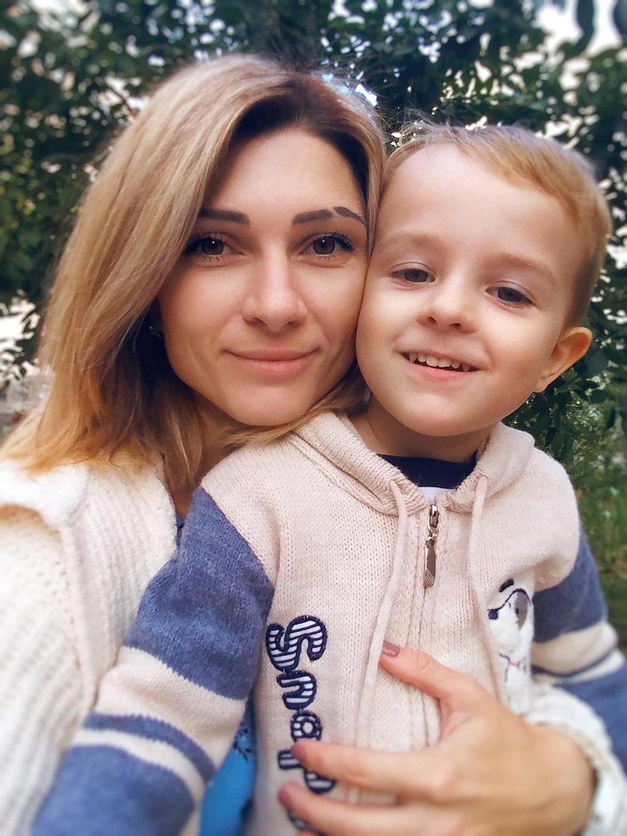 MariaTh22032316's tweet photo. Please Help my Ukrainian Illustrator of both of my books, Daria. She and her 3 year old son were able to flee Ukraine and now will have to rebuild their life in a new country! If you can help, click this link! Every little bit helps!
https://t.co/YG6ARZB9U8 https://t.co/AaCvtVBHLz
