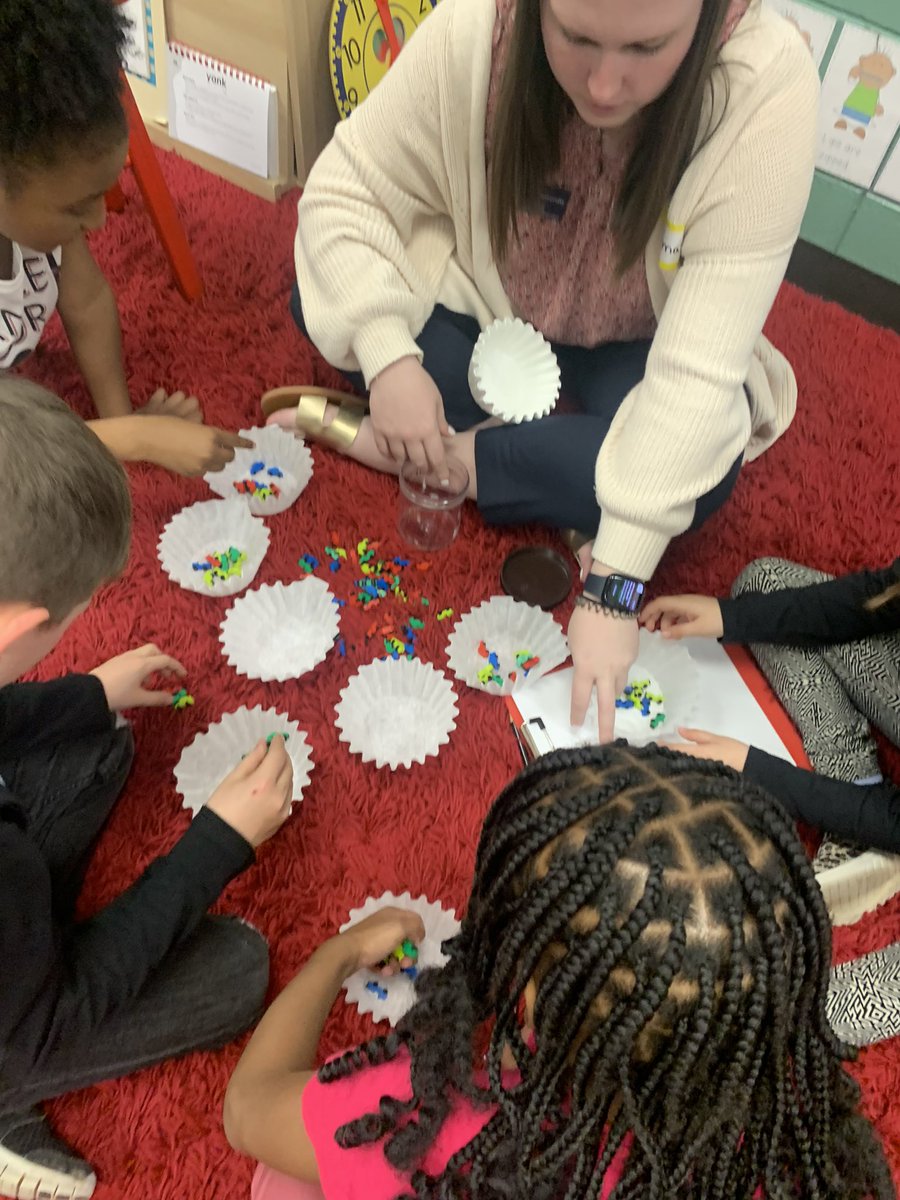 Kathy Skinner; M.Ed. #Iteachkidstoread tweet media