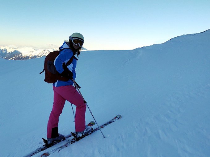 Watch Susan Ayn Official's leaked NSFW photo on TwXstars