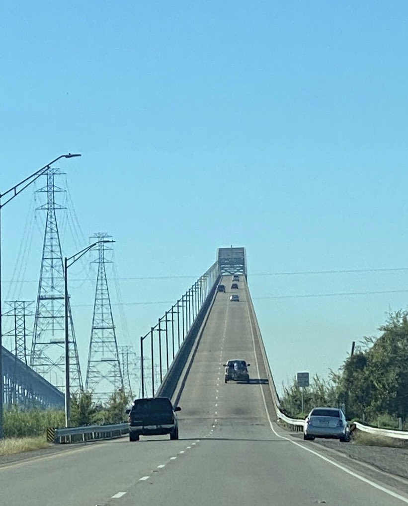 I hate this bridge 😭