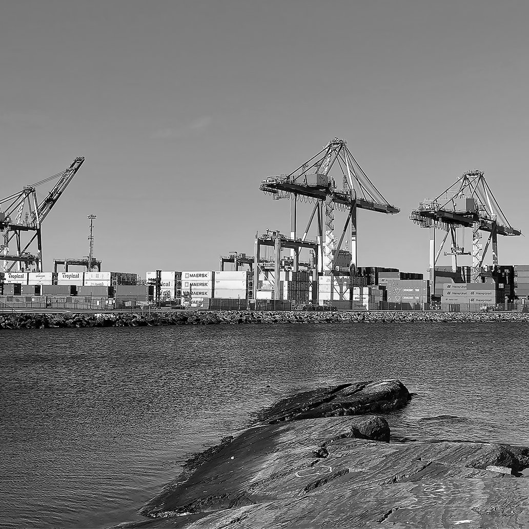 Xalgo4TradeWG's tweet photo. Growing up in Canada’s 🇨🇦 port city of Halifax, #trade has always been a part of Craig's (@craigaatkinson) life.
Now, with @Xalgo4Trade, he’s on a mission to advance #rules and the #Internet for #tradefacilitation and #digitaltrade.
#InternetofRules
https://t.co/X9yXrg4Re3 https://t.co/If29fzzq5B