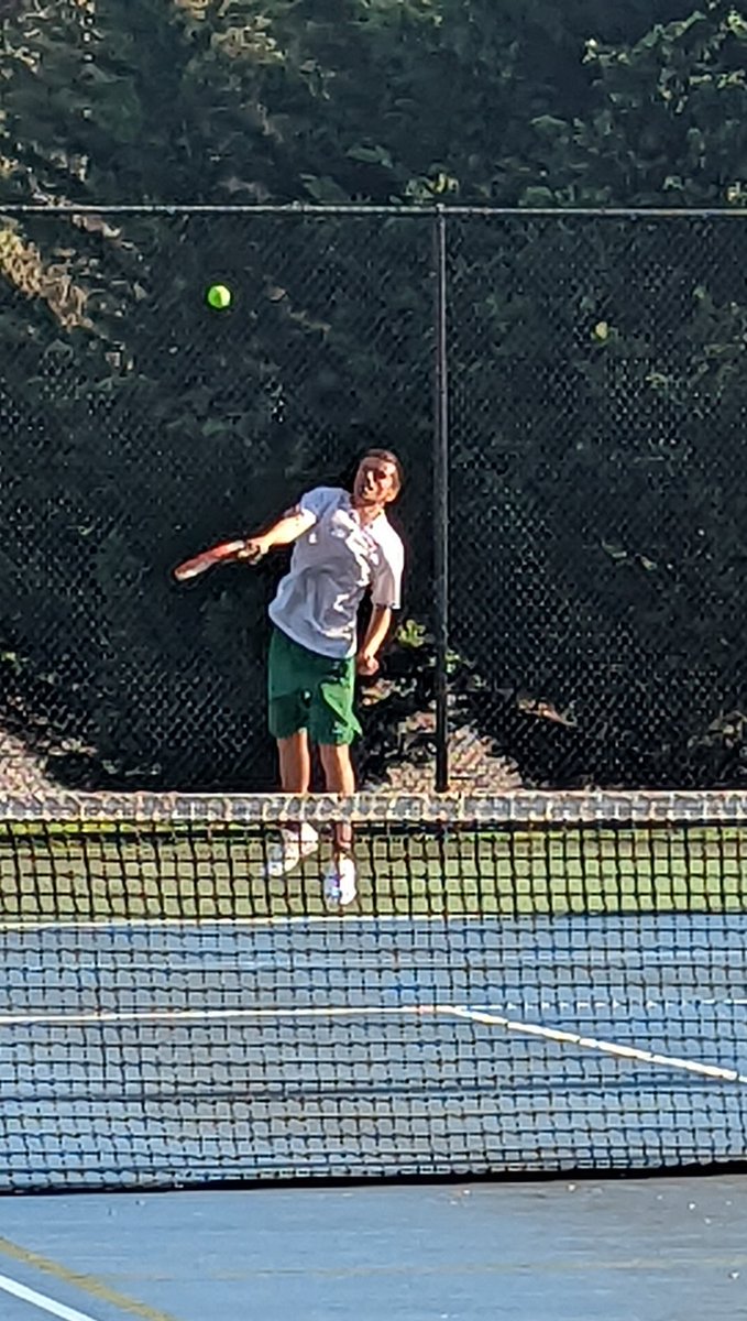 DevilMgm's tweet photo. Great night for tennis as your Greene Devils take on DBHS https://t.co/3PkBp4lepj
