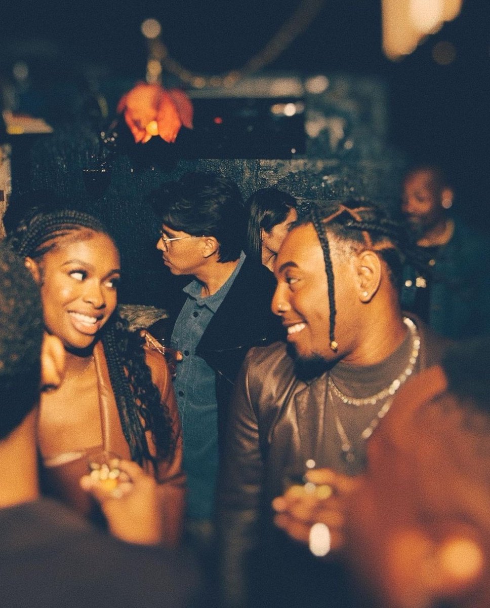 WrecklessLove's tweet photo. Terrell Grice and Coco Jones are the most gorgeously melanated BFF couple in the world! They can't cook for shit, but so pretty and hilarious 😍👫🏾🔥 #TandCoco https://t.co/T7vpuWewPs