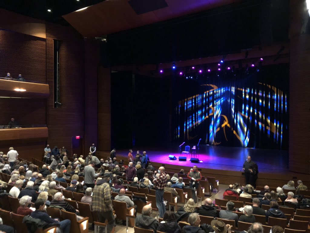 JulieJocsak's tweet photo. Over two years since I shot a concert at the #FirstOntPAC! It’s good to be back. https://t.co/xXasddIPvd