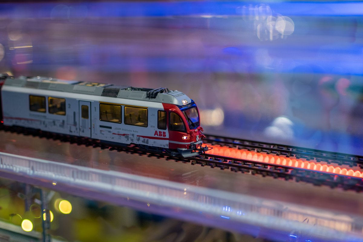 matthewfraboni's tweet photo. @locomoland, A one-of-a-kind model train and miniature world in Niagara Falls.
For more photos check out the News/Blog on https://t.co/CswbWPH5dh. #railway #niagarafalls #miniture #lego #modeltrains #ipixelca #ontario #modeltrains #modelrailroad #modelrailway #miniatureworld https://t.co/k52WMi6frd