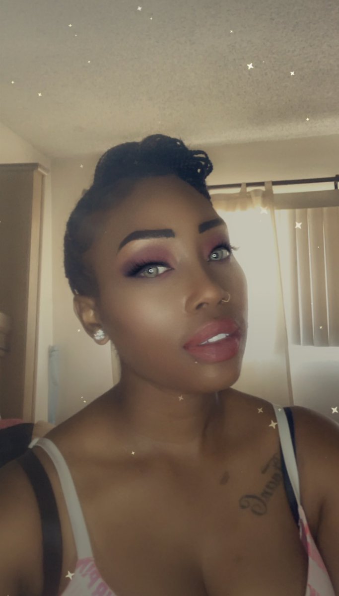 MrsKhrissy's tweet photo. 💕 https://t.co/OMHtBINdSp