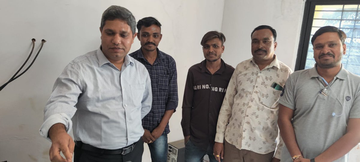 BHATIMAHIPALSI1's tweet photo. મોતીપુરા ગૃપ ગ્રામ પંચાયત ખાતે મે. કલેકટરશ્રી અરવલ્લીની મુલાકાત https://t.co/ikxYKLuLOo