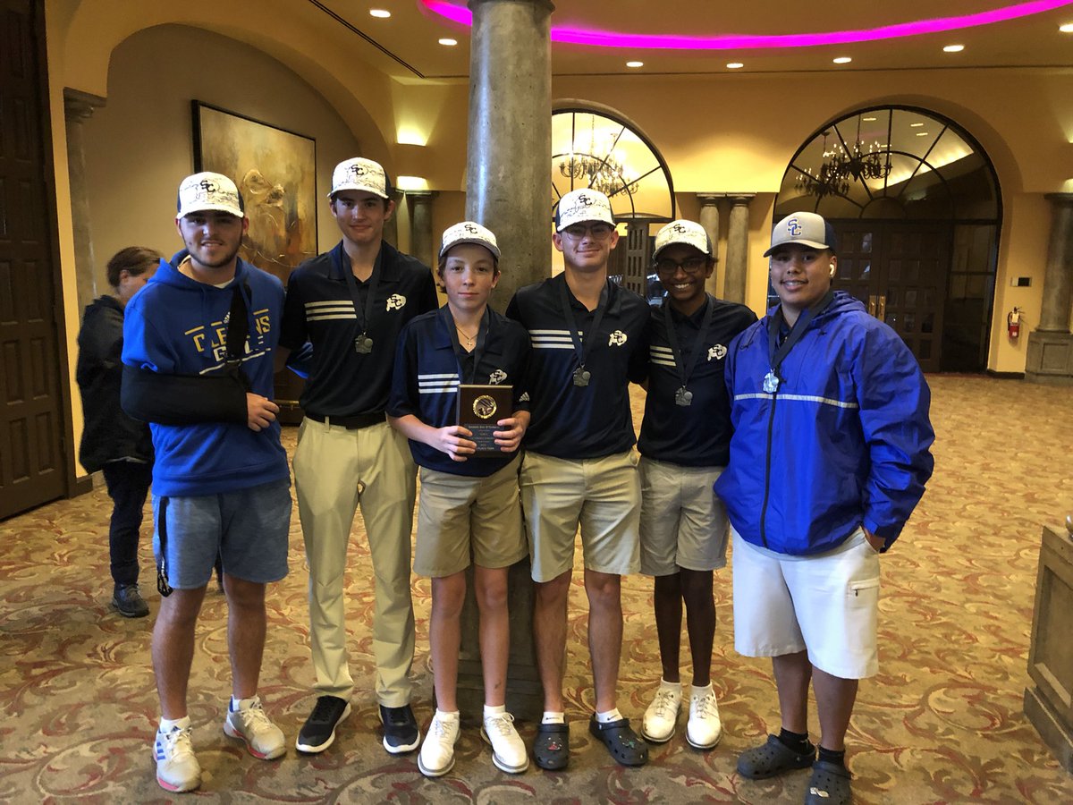 Good week for Clemens Golf! Girls finished 1st and boys came in 2nd at Sonterra. Karina Duran and Shiv Parmar lead  their teams finishing as 1st and 2nd place medalist. Next up districts!